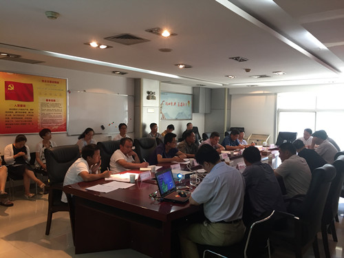 礦建二公司傳達落實建設集團干部大會精神