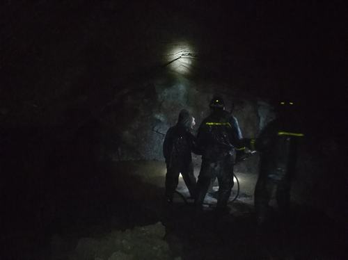 礦建二公司冶坪礦井蓄電池電機(jī)車(chē)檢修充電硐室順利開(kāi)工