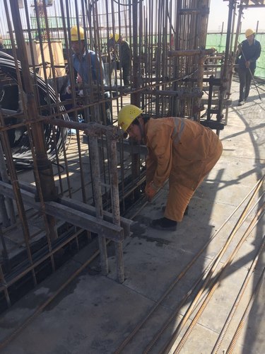 煤化建設者獻禮國慶