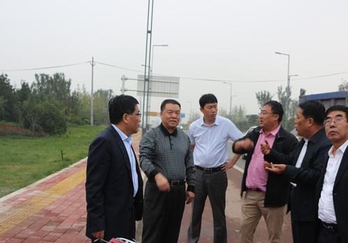 陜煤集團(tuán)總經(jīng)理助理、建設(shè)集團(tuán)聯(lián)合黨委書記、董事長(zhǎng)寧興剛節(jié)日期間深入寶雞分公司施工現(xiàn)場(chǎng)視察慰問(wèn)