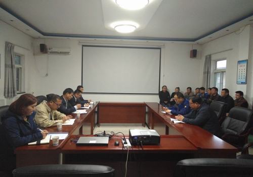 設備租賃中心召開干部大會宣布主要領導任免決定