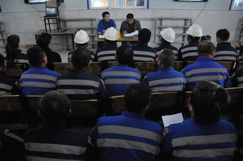 洗選煤運營公司開展模擬假人緊急救護基礎技能競賽活動