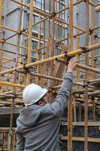 看,這才是共產黨員正確的打開方式