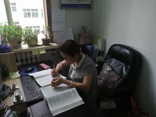 陜煤建設(shè)銅煤公司基層車(chē)間工會(huì)強(qiáng)化女職工教育培訓(xùn)，提升女職工綜合素質(zhì)