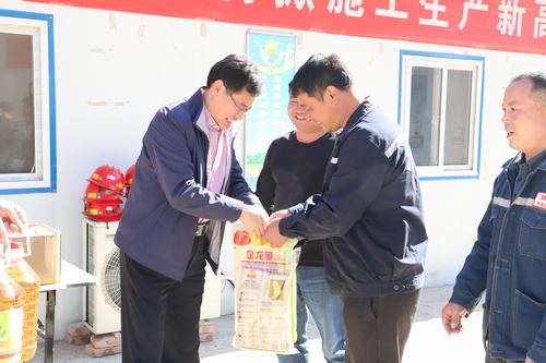 司正林深入礦建二公司車村項目部、天工瑞能項目部走訪慰問