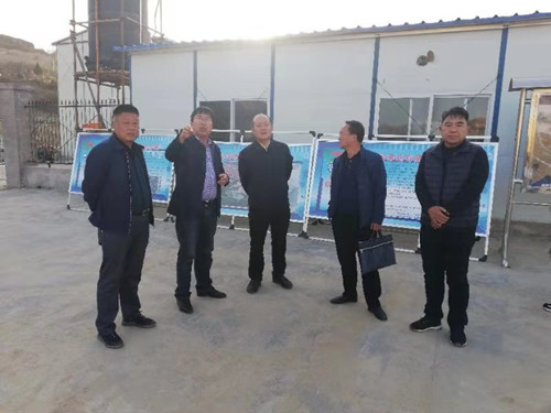 清澗縣委書記溫江城一行蒞臨陜煤建設天工公司土建三部北國棗業紅棗深加工項目考察指導工作