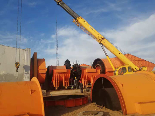 陜煤建設機電安裝公司搶險紅柳林煤礦2號風井主扇1#、2#風機