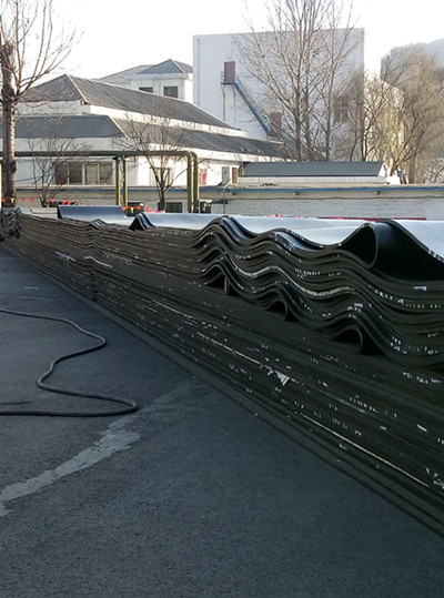 陜煤建設(shè)機電安裝公司黃陵項目部安裝一號井膠帶機熱火朝天