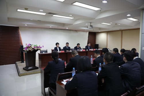 路橋分公司召開“講、敢、改”專題教育和違規(guī)收送禮金專項整治再動員會