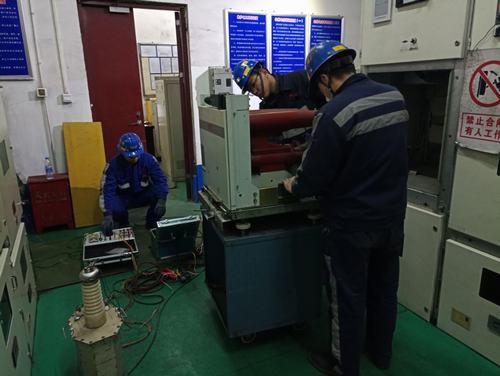 陜煤建設洗選煤運營分公司洗煤廠積極開展電氣設備預防性試驗及設備檢修工作