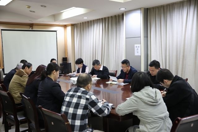 路橋分公司認(rèn)真學(xué)習(xí)傳達(dá)“專項整治”《宣講提綱》