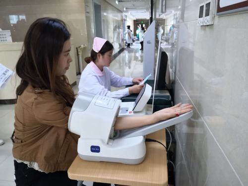 陜煤建設礦建二公司為職工送上健康大禮包