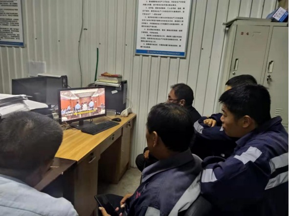 陜煤建設(shè)集團(tuán)洗選煤運(yùn)營公司安裝第五項(xiàng)目部黨支部：加強(qiáng)理論基礎(chǔ)，提高思想認(rèn)識