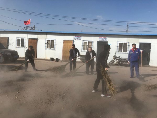 陜煤建設掘進公司：從一次義務勞動看“鐵軍”凝聚力