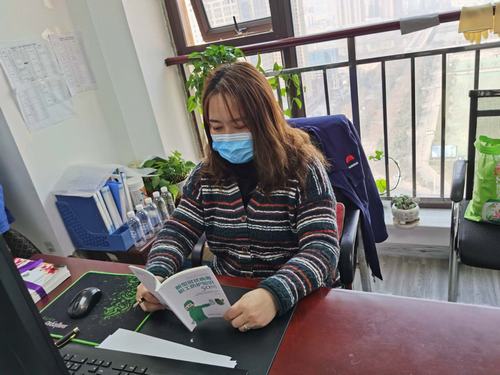 咸陽分公司疫情期間“暖心三八”送關愛