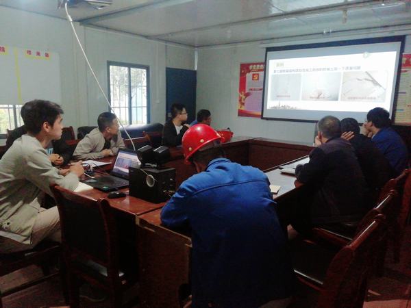 陜煤建設渭南分公司第五項目部開展“贏在起跑線，補短板、強技術，學知識”小課堂