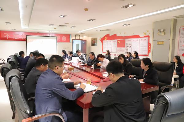 陜煤建設(shè)礦建二公司組織專題會(huì)議學(xué)習(xí)傳達(dá)黨的十九屆五中全會(huì)精神