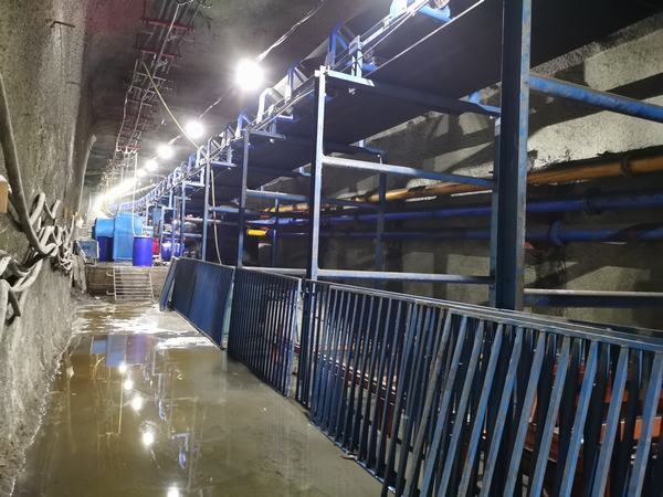 陜煤建設(shè)韓城分公司安裝六項(xiàng)目部高質(zhì)量完成山西晉神沙坪煤礦13#煤主運(yùn)大巷皮帶機(jī)安裝工程