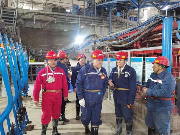 延能集團黨委副書記、總經理李斌一行赴陜煤建設礦建二公司車村項目部調研