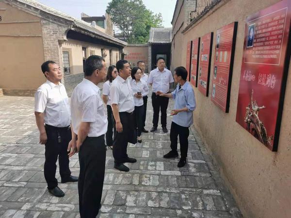 陜煤建設(shè)韓城分公司安裝一項(xiàng)目部走進(jìn)韓城市第一個(gè)黨支部舊址開展黨史學(xué)習(xí)教育