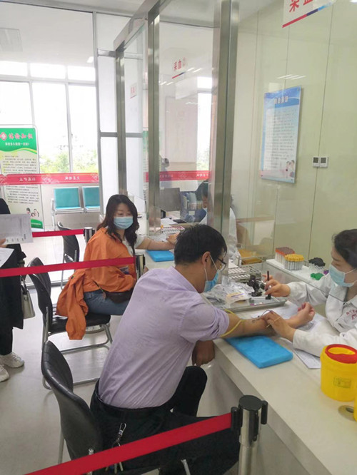 陜煤建設川耀公司:學黨史辦實事，服務職工送健康