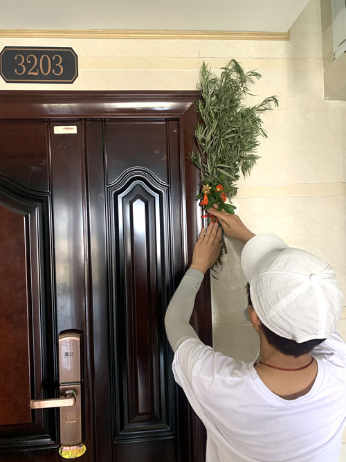 陜煤建設(shè)公司開(kāi)展“艾葉飄香、情滿端午”活動(dòng)