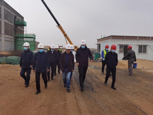 陜煤集團基本建設(shè)管理部主任李云鵬一行蒞臨陜煤建設(shè)路橋分公司榆陽煤炭物流園區(qū)項目檢查指導工作