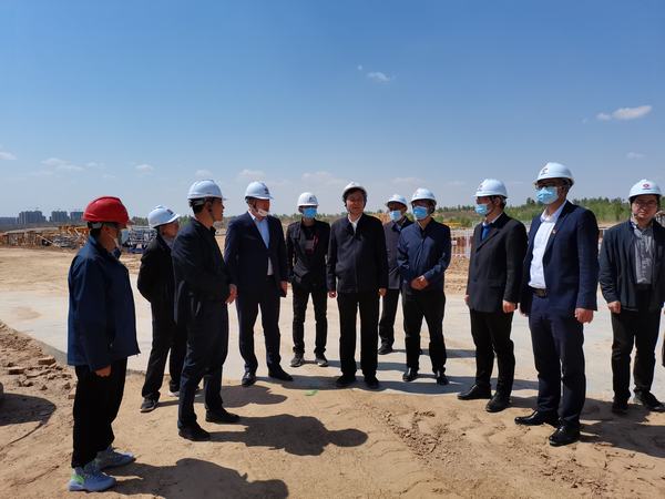 榆林市委副書記、市委黨校校長李雄斌一行蒞臨榆林市委黨校新校區(qū)項目檢查指導(dǎo)工作
