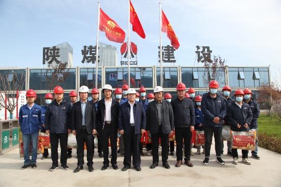 寧興剛“五一”期間督導推進重點項目并慰問一線干部員工