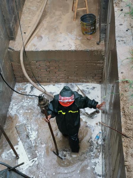 陜煤建設天工公司聞“汛”而動 筑牢防汛“紅色堡壘”