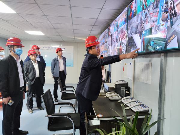 陜煤建設(shè)組織所屬礦建單位赴陜煤建設(shè)礦建二公司文家坡項目部開展對標學習活動