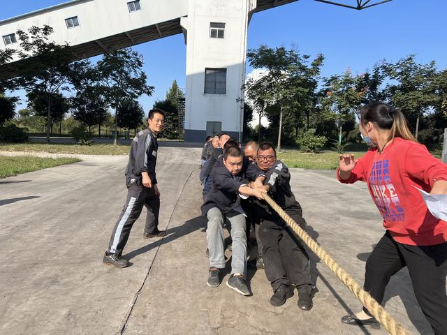 心的凝聚，力的較量