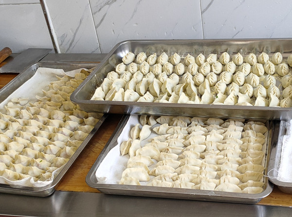 陜煤建設機電安裝公司：冬至餃子暖人心