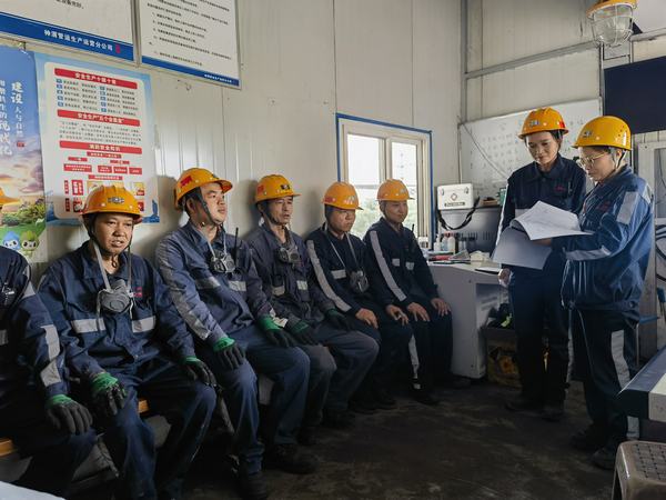 陜煤建設(shè)集團洗選煤運營公司神渭蒲城運營項目部：巾幗女工“話”真情 筑牢安全半邊天