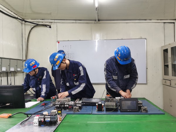 陜煤建設(shè)洗選煤運(yùn)營公司紅柳林洗煤廠項(xiàng)目部： “節(jié)”我所能    綠色生活