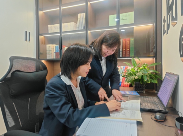 陜煤建設礦建三公司：“寶藏”讀書角，解鎖閱讀學習“新姿勢”