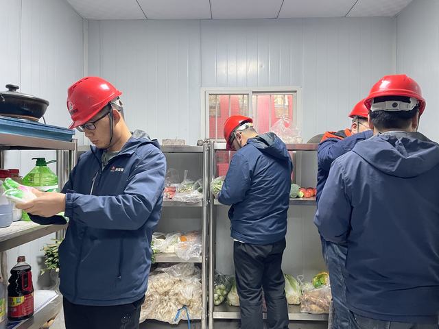 陜煤建設韓城分公司土建二項目部：加強“兩堂一舍”管理用心服務職工