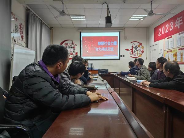 陜煤建設(shè)洗選煤運(yùn)營公司檸條塔運(yùn)營項(xiàng)目部開展“凝聚社會力量 合力共抗艾滋”主題宣傳活動