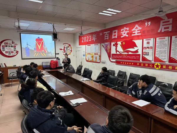 陜煤建設(shè)洗選煤運(yùn)營公司檸條塔運(yùn)營項(xiàng)目部：激情演講擊人心，安全之聲遏三違