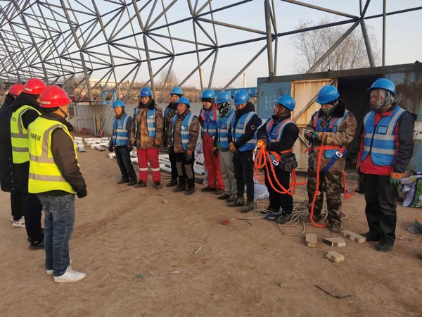 陜煤建設銅煤公司基層項目部：“抗嚴寒，保進度”奮戰正當時