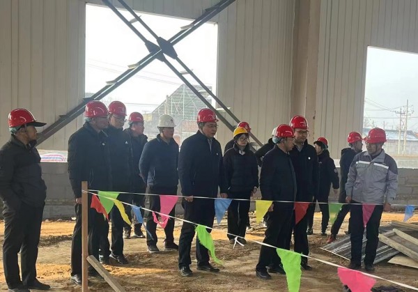 陜煤集團(tuán)副總經(jīng)理杜平一行蒞臨韓城煤矸石項(xiàng)目檢查指導(dǎo)工作