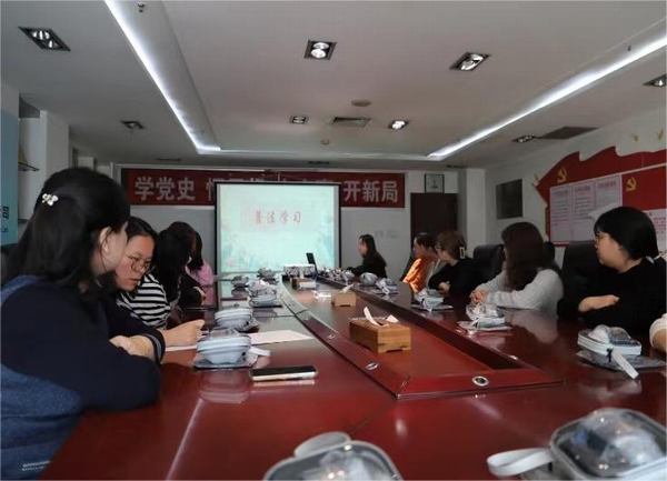 陜煤建設礦建二公司：情系女職工 維護“她”權益