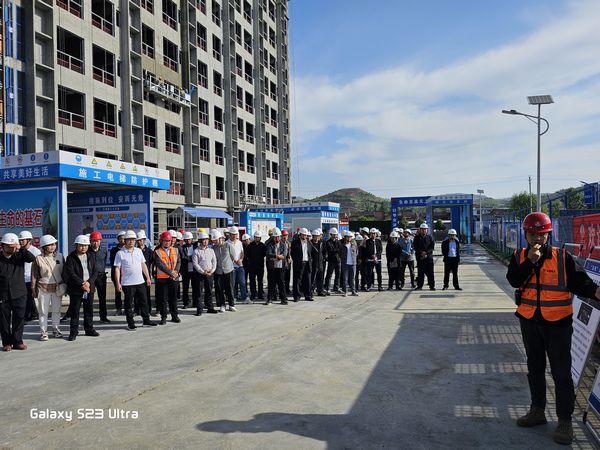 漢陰縣建設局在漢陰縣實驗中學二期建設工程項目施工現場組織觀摩交流