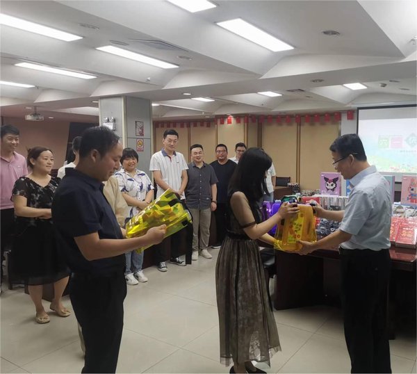 陜煤建設(shè)路橋分公司開展“六一”關(guān)愛職工子女成長(zhǎng)活動(dòng)