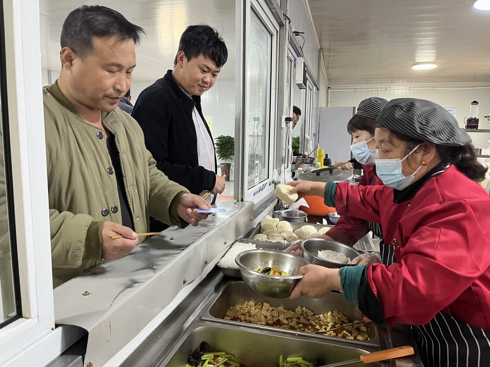 陜煤建設礦建三公司：冬季施工“有溫度”，后勤保障“暖人心”