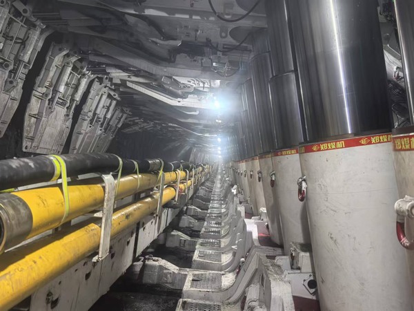 陜煤建設煤礦運營服務分公司:可可蓋煤礦11211綜采面啟動聯(lián)合試運行