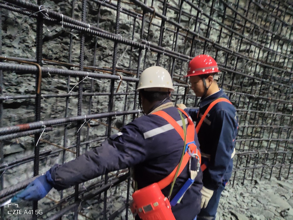 喜報!陜煤建設礦建二公司施工的曹家灘煤礦副立井井筒大斷面壁座施工驗收完畢