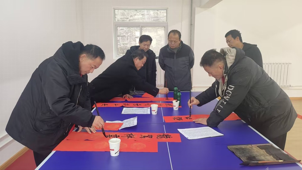 陜煤建設銅煤公司開展“新春送溫暖”系列活動