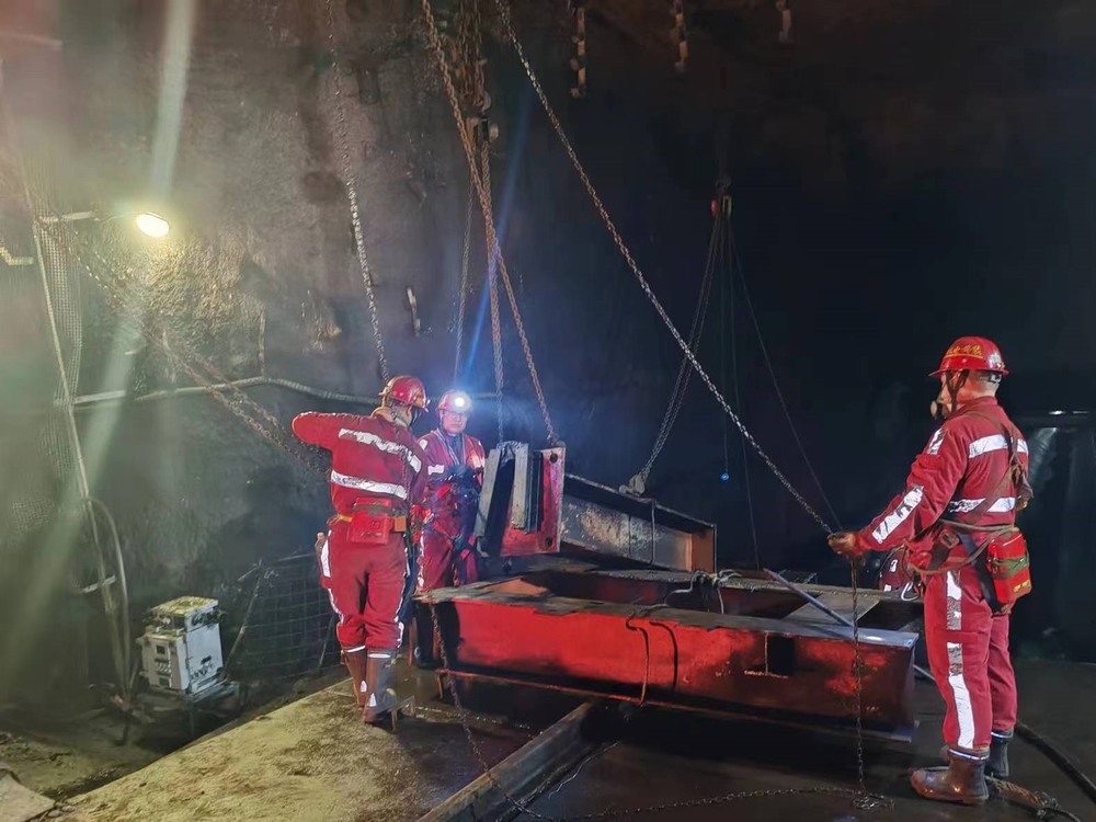 陜煤建設機電安裝公司：崗位上的春節，他們的堅守很 “燃”