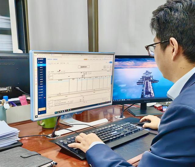 陜煤建設(shè)市場開發(fā)分公司率先啟用掃碼開票系統(tǒng)，開啟智能開票服務(wù)新時(shí)代